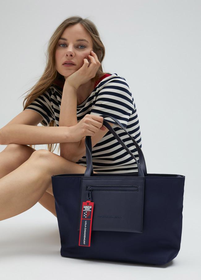 Lola Casademunt Shopper Lola Casademunt Y Amercian Magic