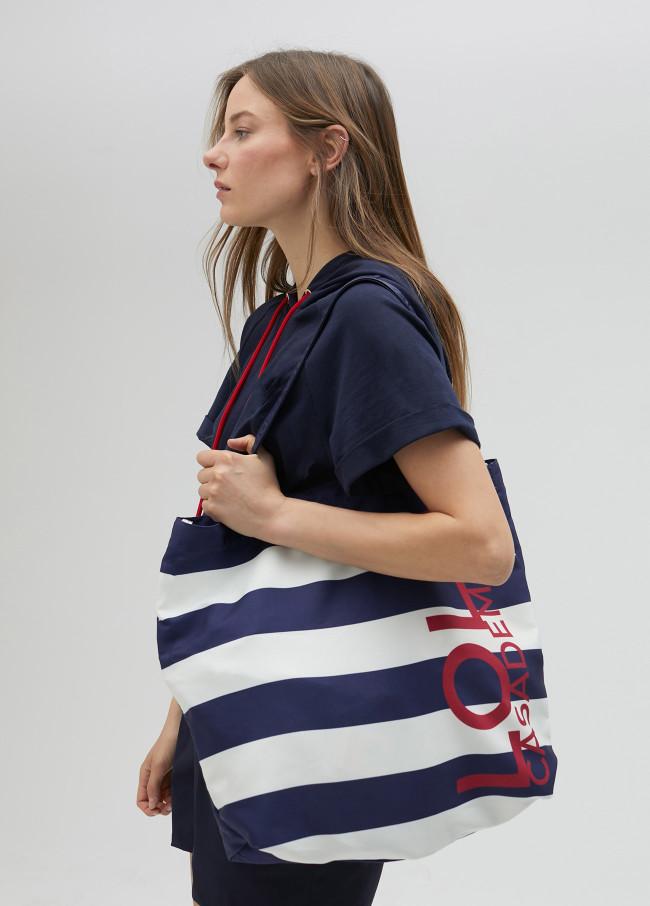 Lola Casademunt Tote Bag Lola Casademunt Y Amercian Magic