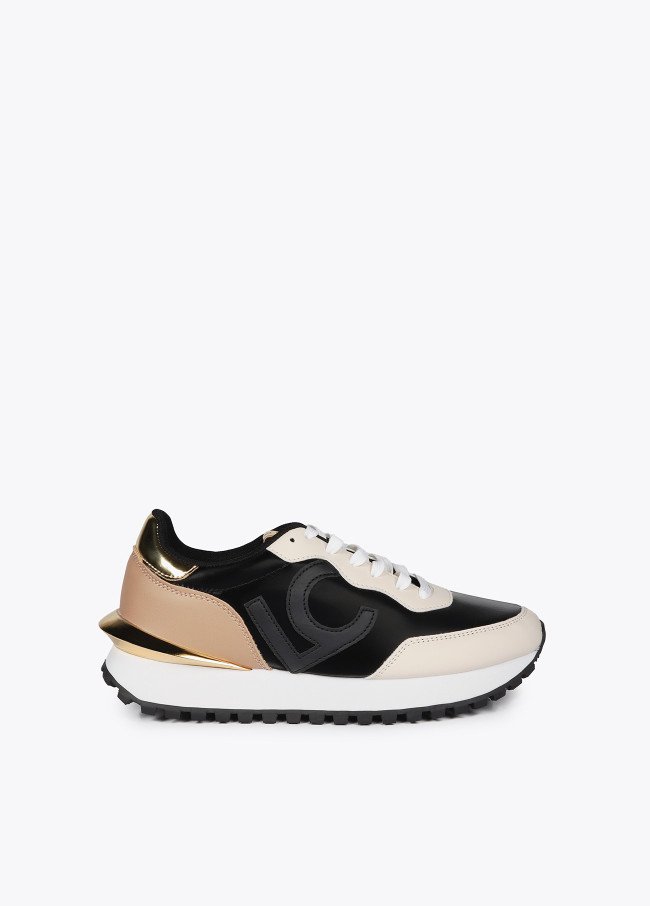 lola casademunt Zapatillas deportivas detalles dorados