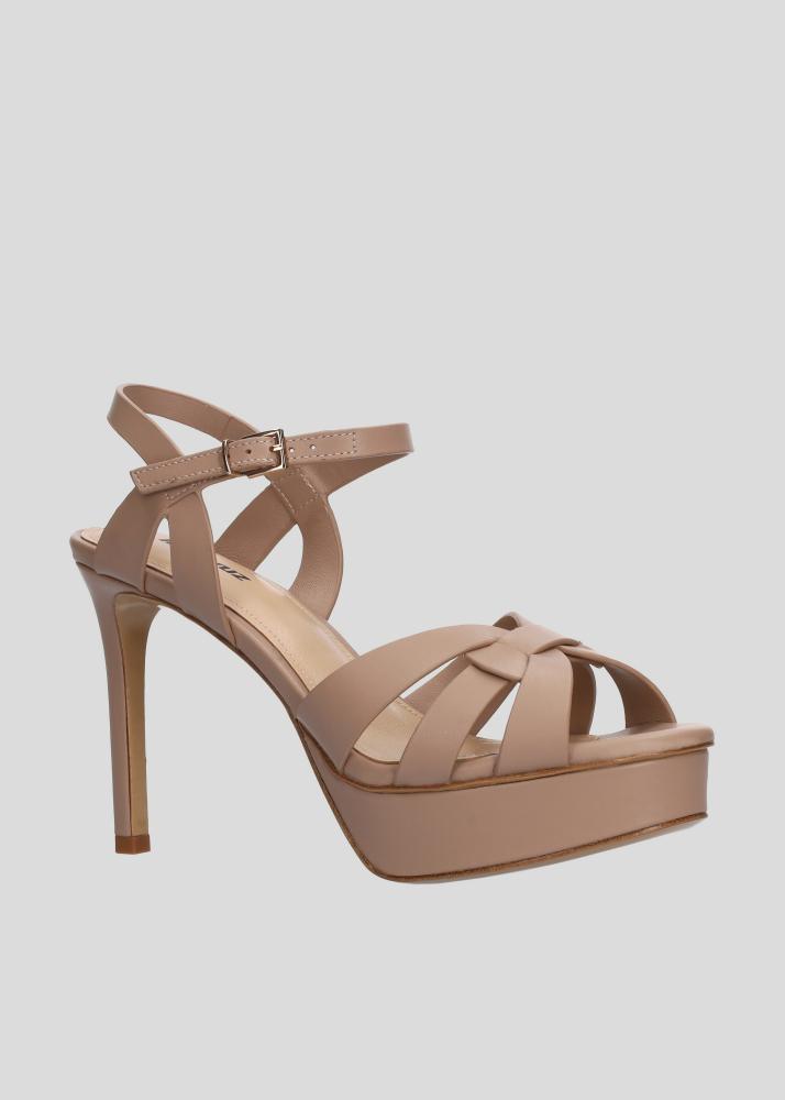 Lola Cruz ARIA PLATFORM 100