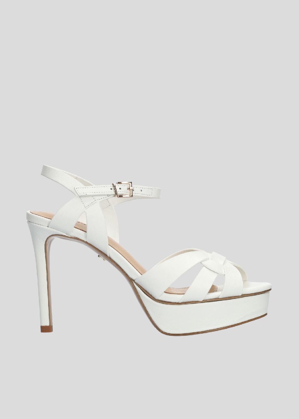 lola cruz ARIA PLATFORM 100