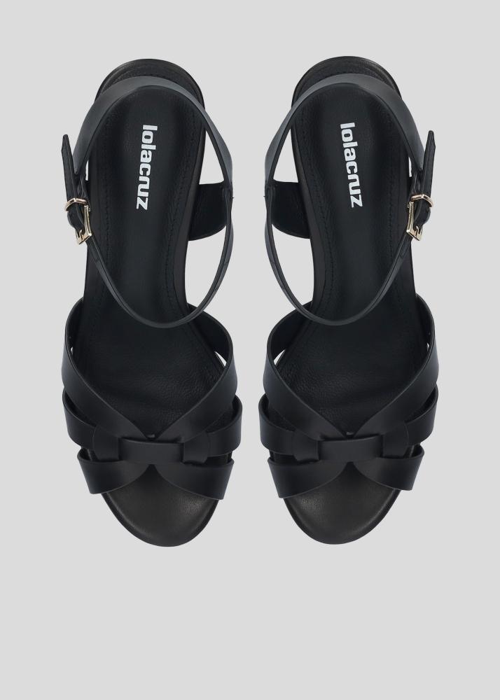 Lola Cruz ARIA PLATFORM 95