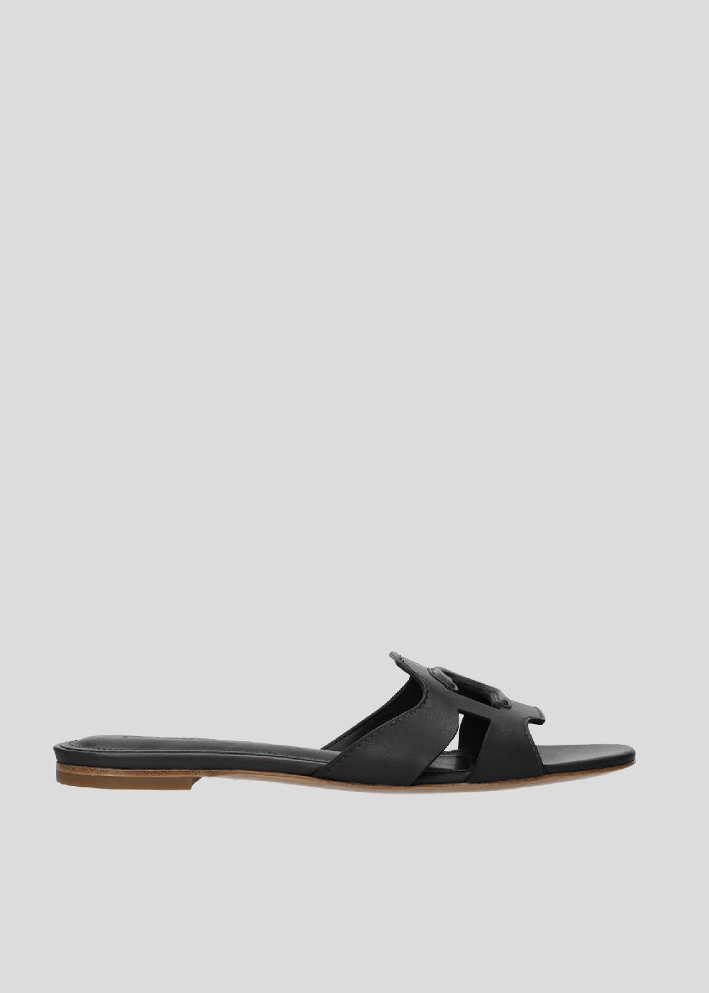 lola cruz CUIRINE FLAT