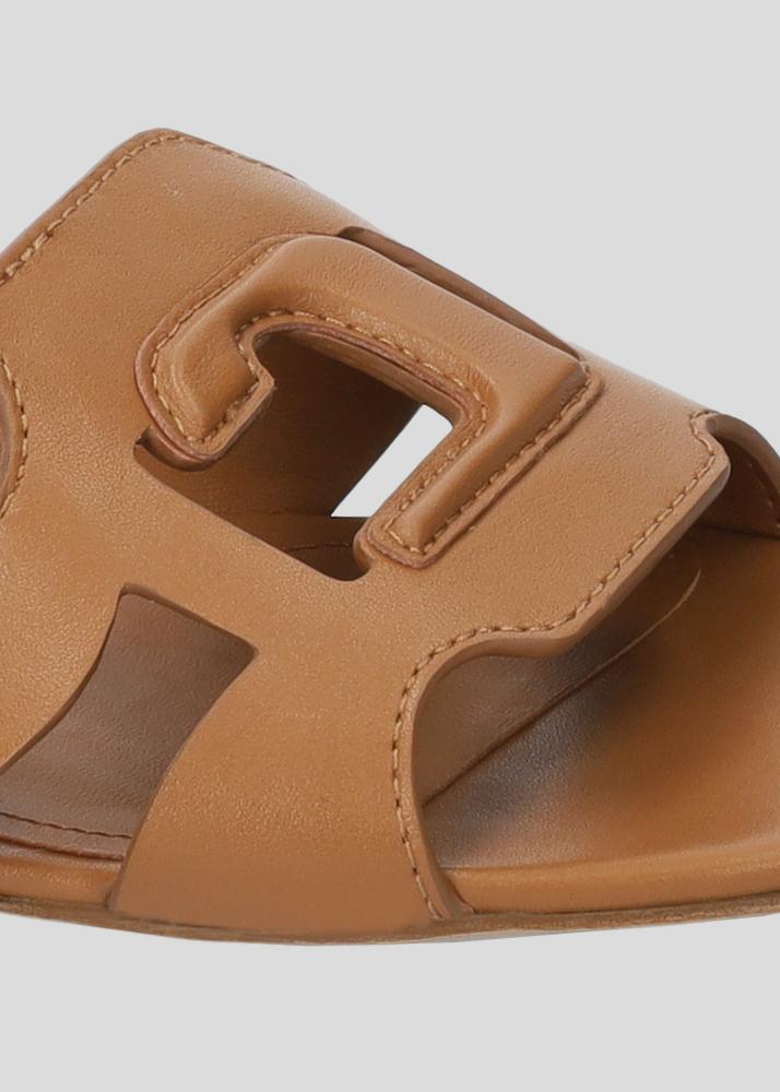 Lola Cruz CUIRINE FLAT