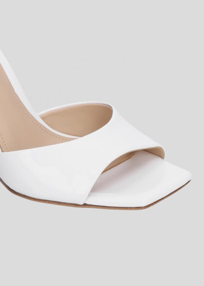 Lola Cruz ISABELLA SANDAL 95