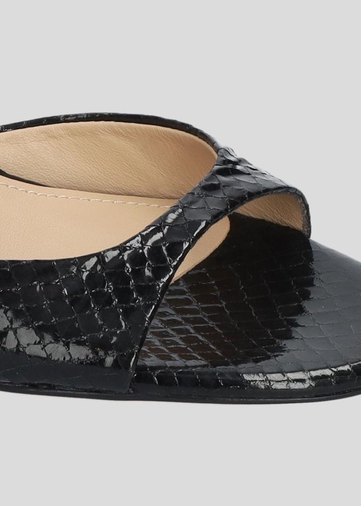 Lola Cruz NEW KUMALA SANDAL 65