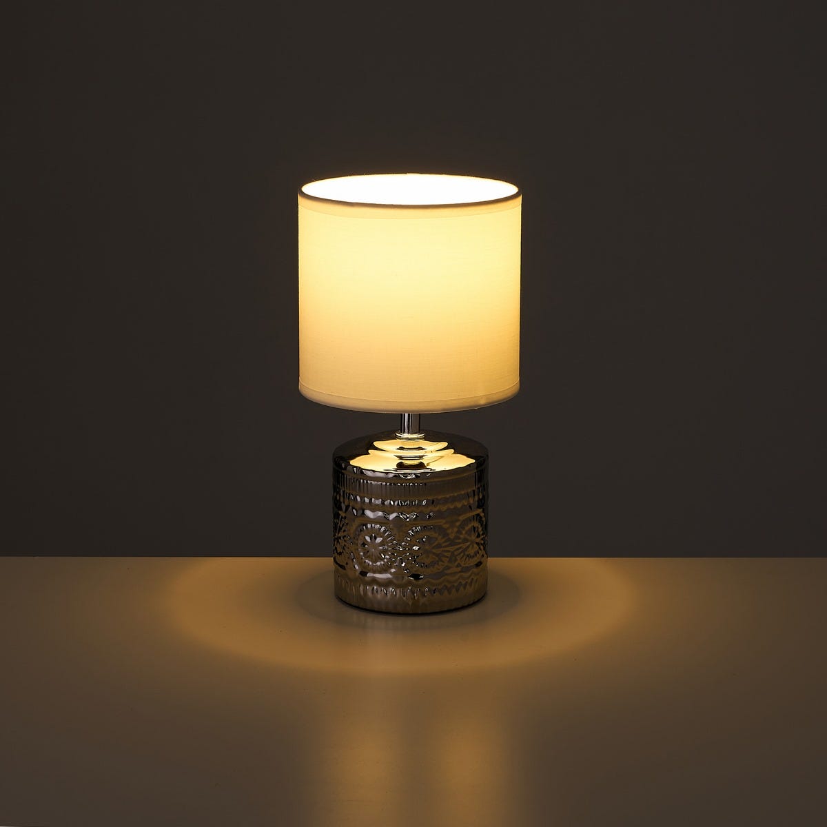 Lolahome Lámpara De Mesa Cenefa De Cerámica Plata De Ø 14x26 Cm