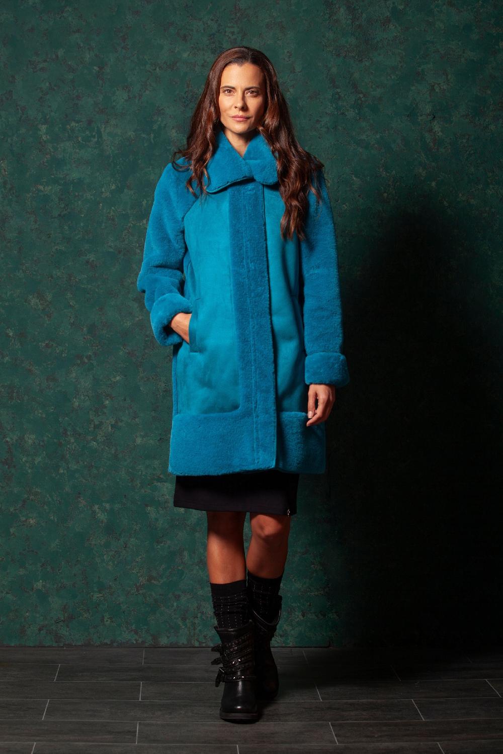 lolitas&l Abrigo azul turquesa largo pelo LolitasyL