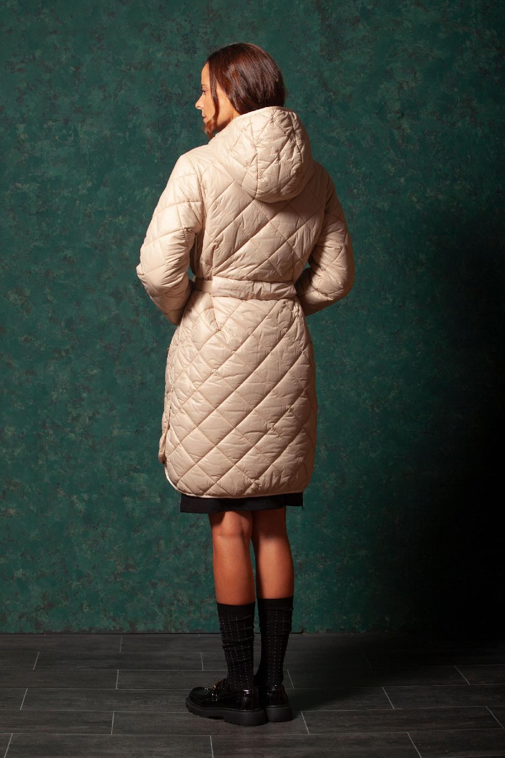 Lolitas&l Abrigo Beige Largo Guateado Con Capucha Y Cinturon LolitasyL