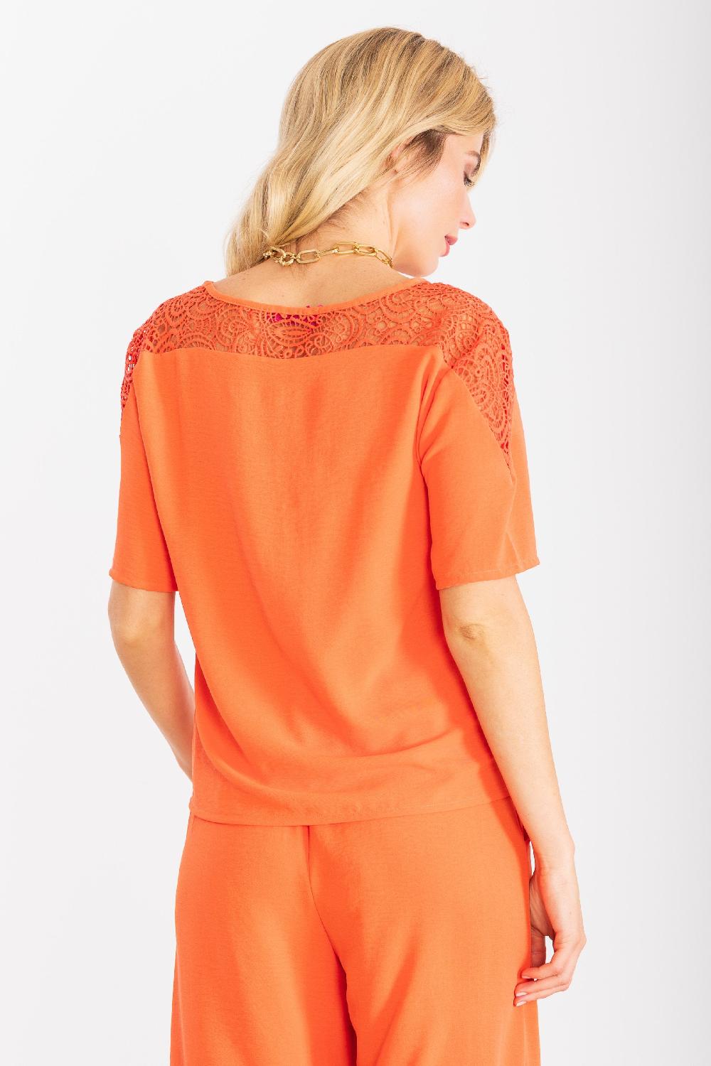 Lolitas&l Camiseta Coral Corazon Bordado Con Grogre Contraste Negro LolitasyL