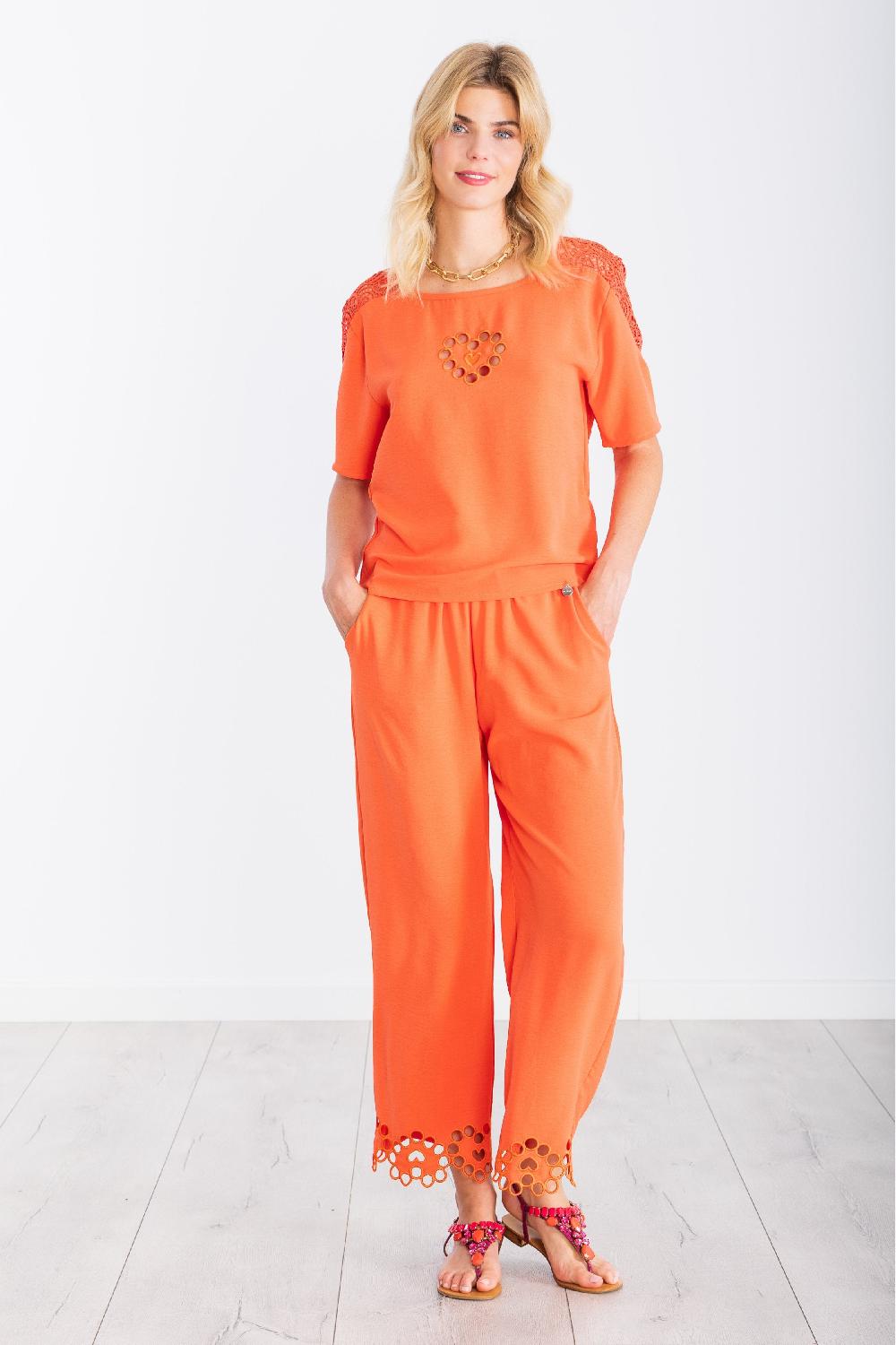 Lolitas&l Camiseta Coral Corazon Bordado Con Grogre Contraste Negro LolitasyL