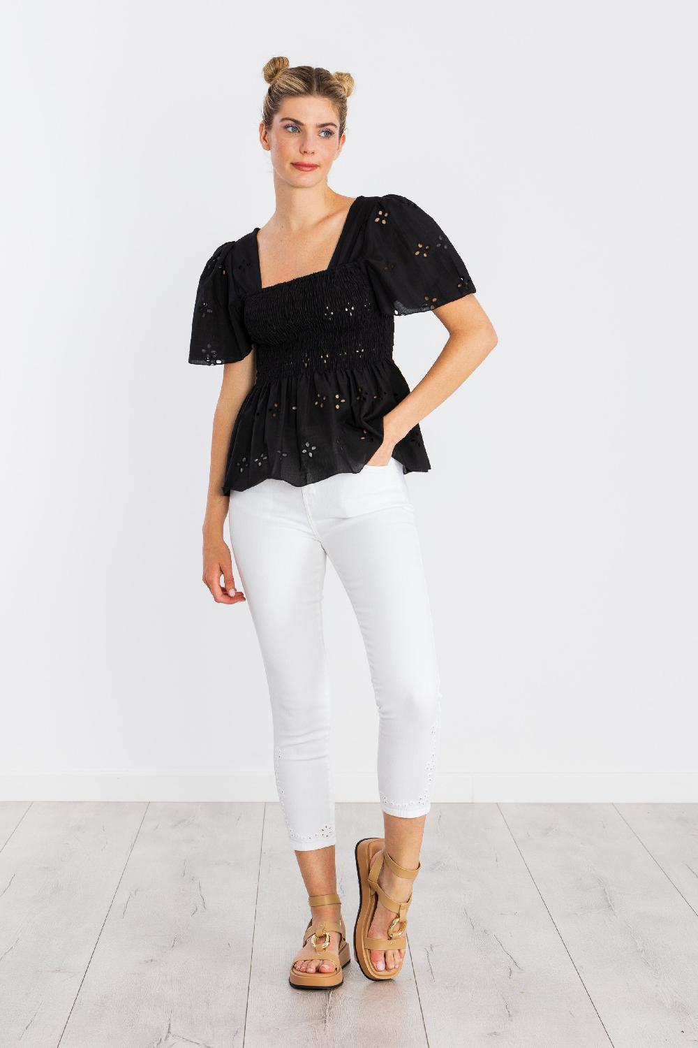 Lolitas&l Camiseta Negra Bordado Ingles Engomada LolitasyL