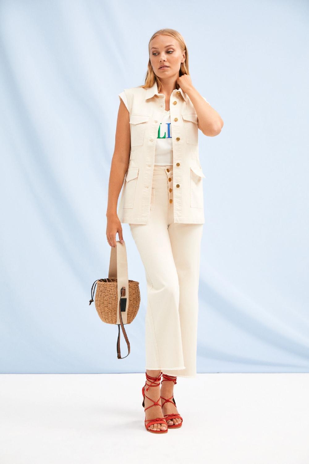 Lolitas&l Cazadora Vaquera Crema Sin Mangas Con Bolsillos Lolitas&L