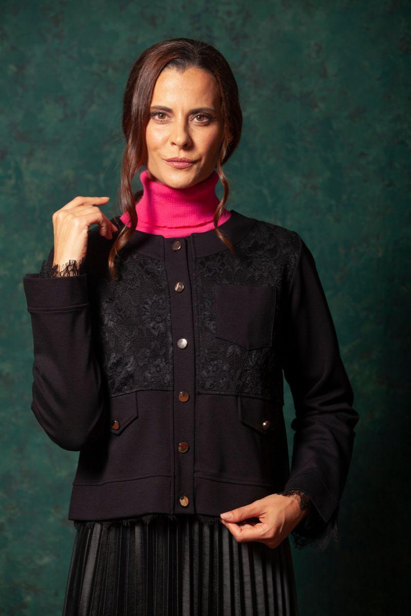 Lolitas&l Chaqueta Negra Delantero Grogre Con Automaticos Dorados LolitasyL