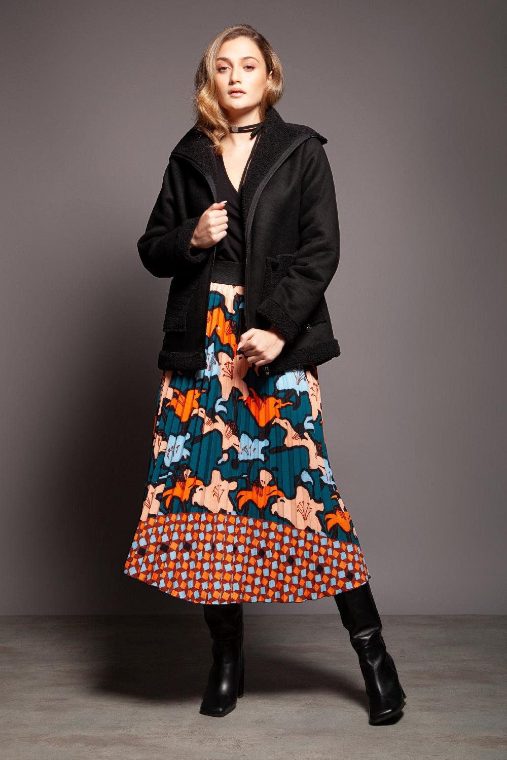 Lolitas&l Chaqueta Negra Piel Vuelta Con Bolsillos Y Cremallera Lolitas&L