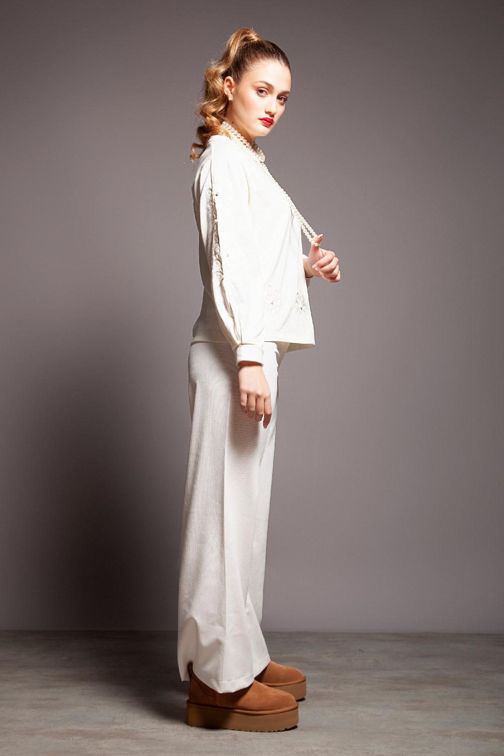 Lolitas&l Sudadera Blanca Con Detalle Bordado Flor En Mangas Lolitas&L