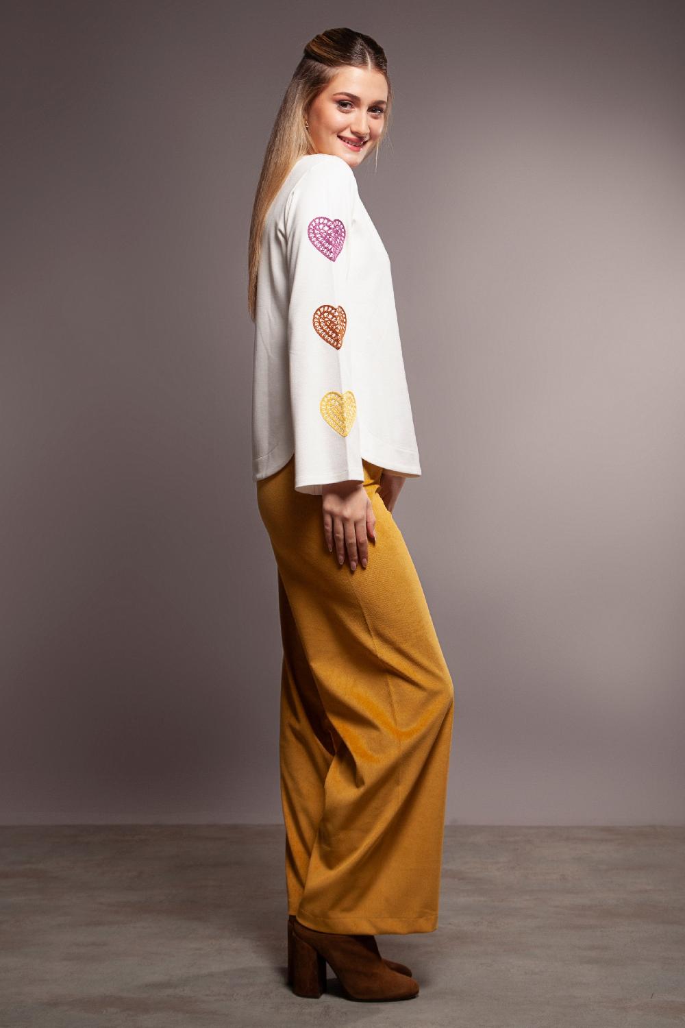 Lolitas&l Sudadera Blanca Corazones Bordados Multicolor En Mangas Lolitas&L