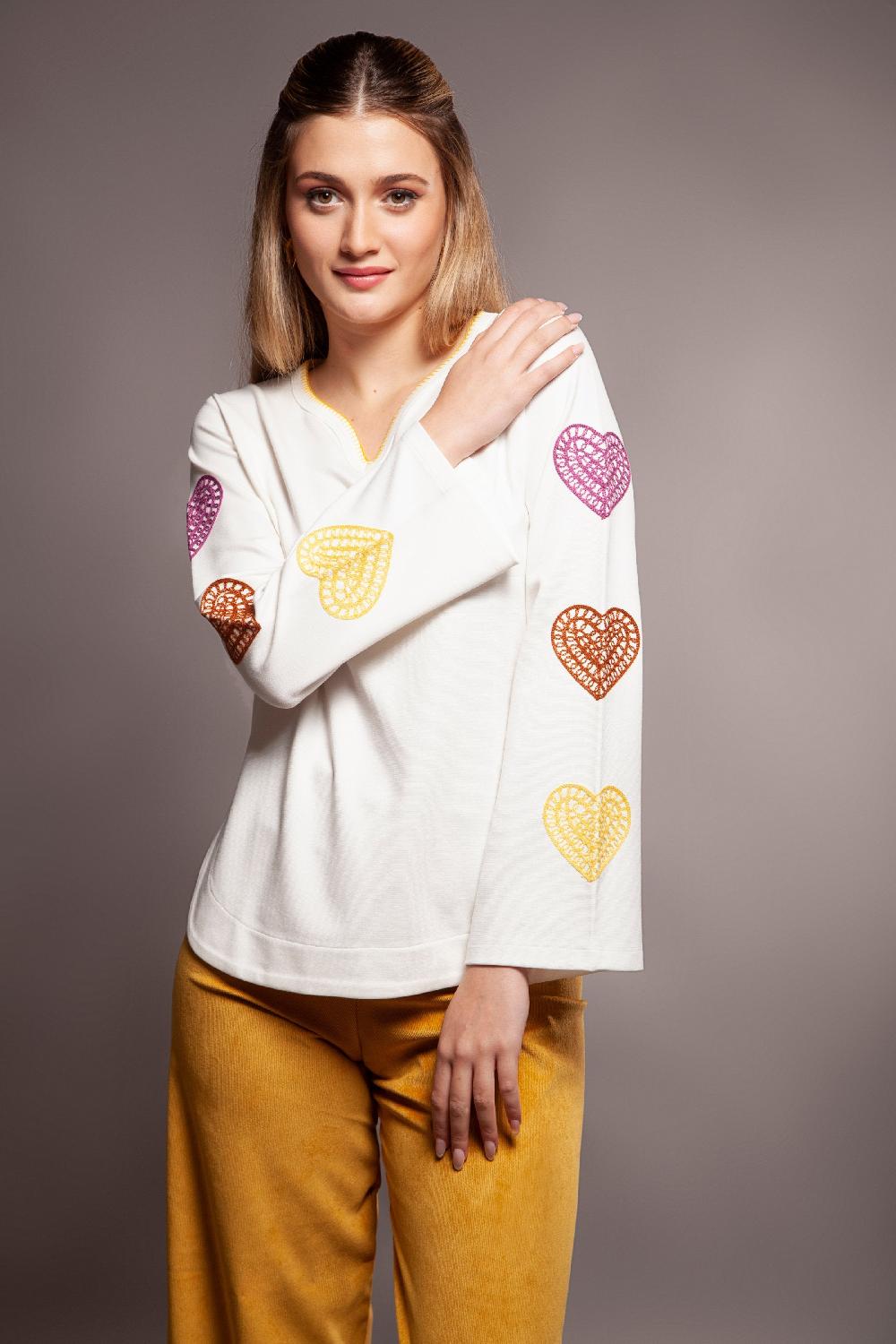 Lolitas&l Sudadera Blanca Corazones Bordados Multicolor En Mangas Lolitas&L