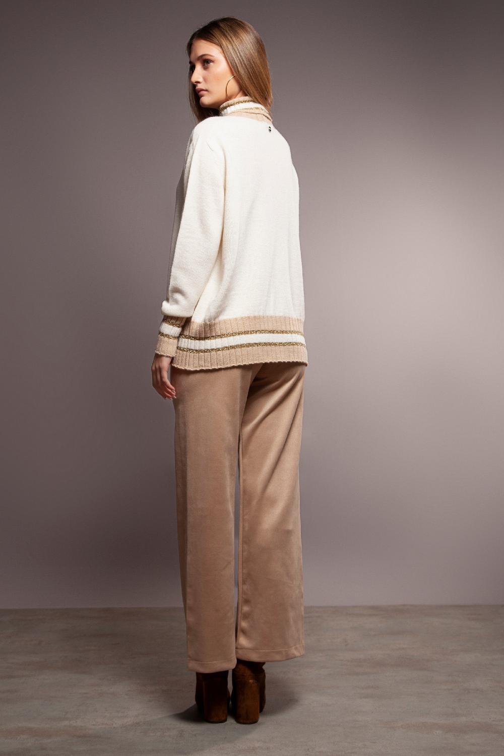 Lolitas&l Suéter Crema Con Elasticos En Contraste Beige Cuello Alto Lolitas&L