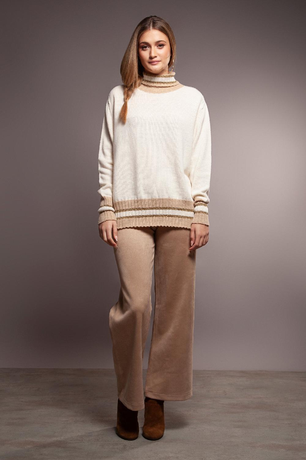 lolitas&l Suéter crema con elasticos en contraste beige cuello alto Lolitas&L