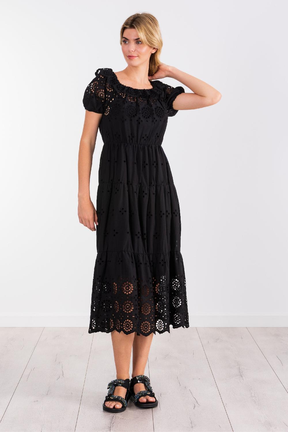 lolitas&l Vestido negro largo con bordado ingles LolitasyL