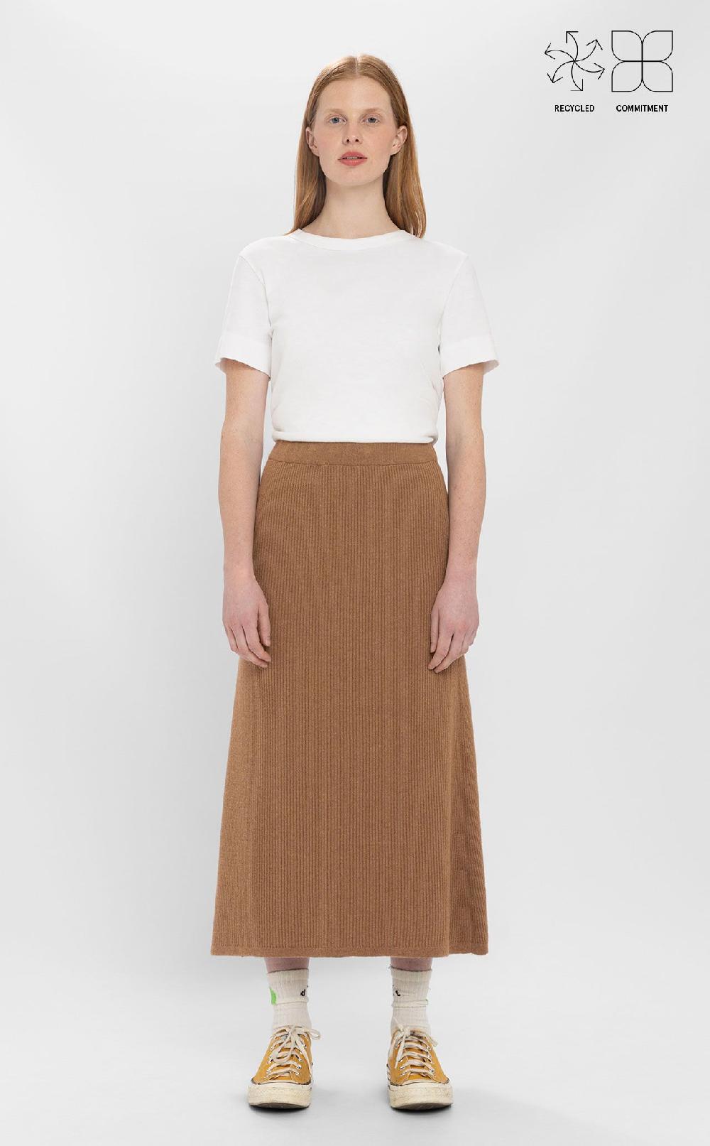 loreak mendian FALDA NOLA