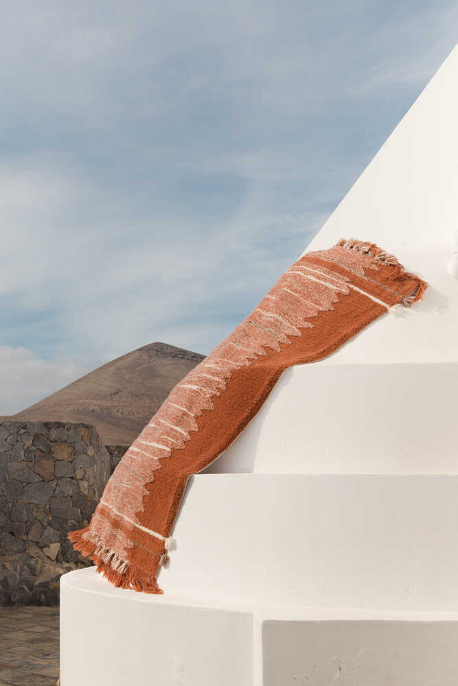 Lorena Canals ALFOMBRA LAVABLE DE LANA SUMAK TERRACOTA