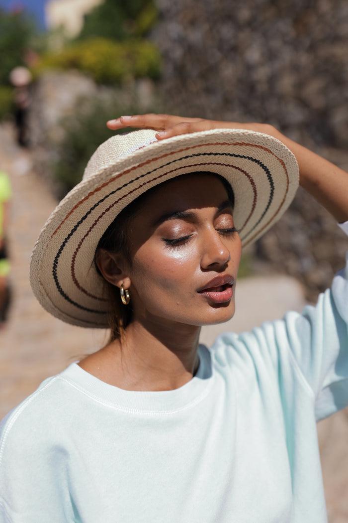 Luna Llena Sombrero Sunrise Beach HT16 – Luna Llena