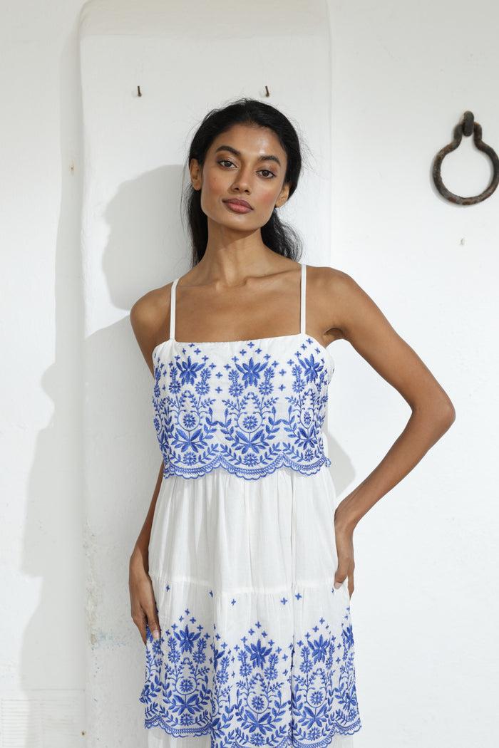 Luna Llena Vestido Bordado Daniela AZ71 – Luna Llena