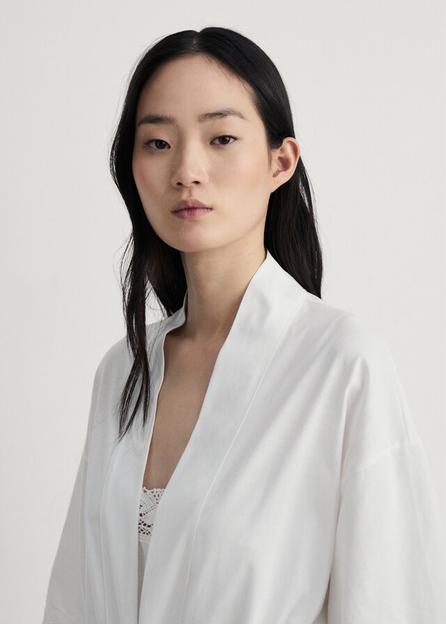 mango Bata algodón detalle puntilla