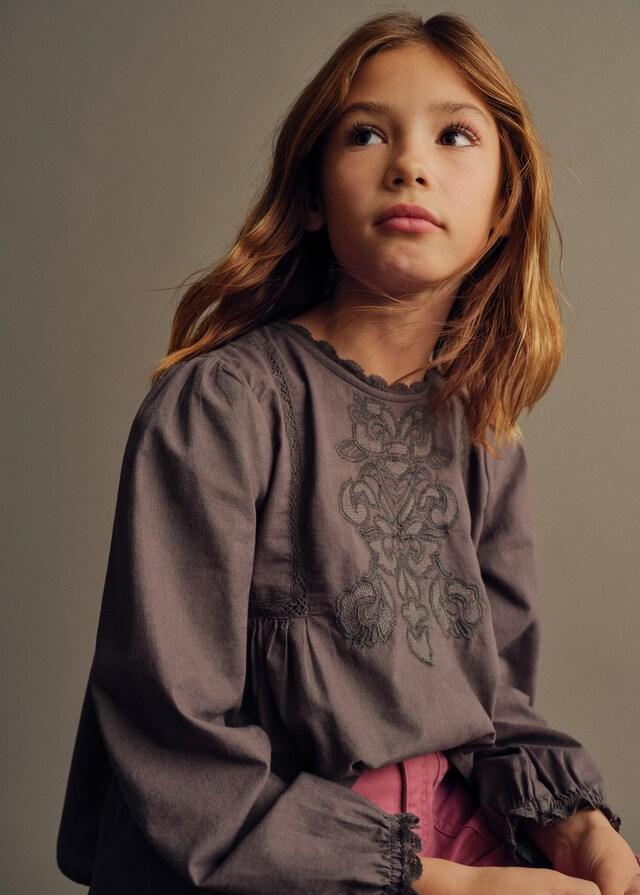 mango Blusa detalles bordados