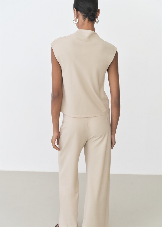 Mango Camiseta Cuello Asimétrico Fruncidos