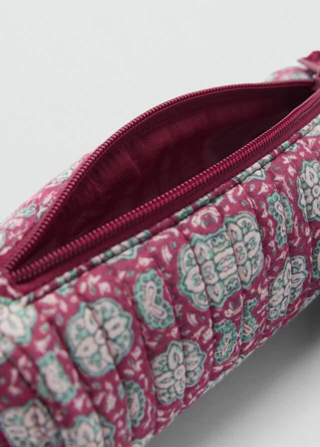 Mango Estuche Acolchado