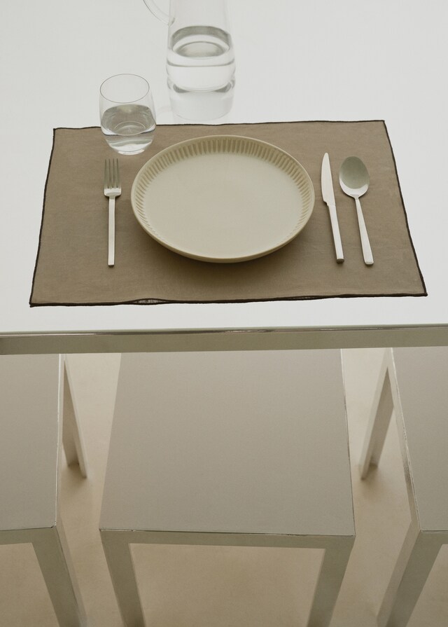 mango Mantel individual lino detalle ribete