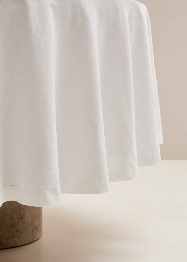 Mango Mantel Redondo Bordado Vainica