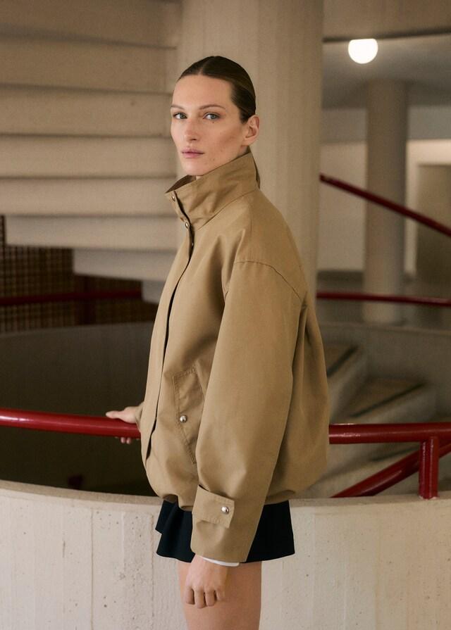 mango Parka algodón bajo fruncido