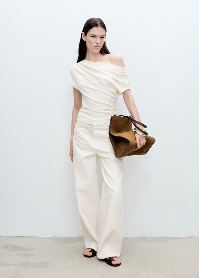 Mango Top Asimétrico Fruncido