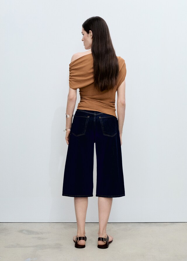 Mango Top Asimétrico Fruncido