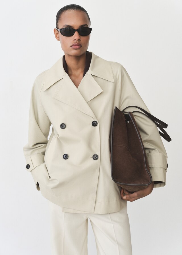 mango Trench corto doble botonadura