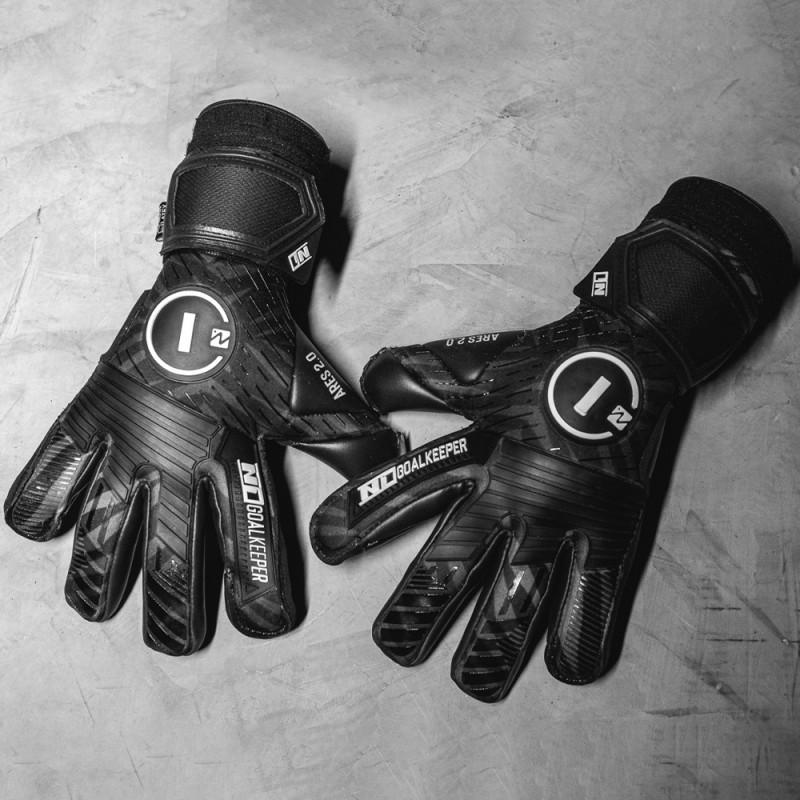 N1 Goalkeeper Guantes De Portero Ares 2.0 All Black UGT+ II