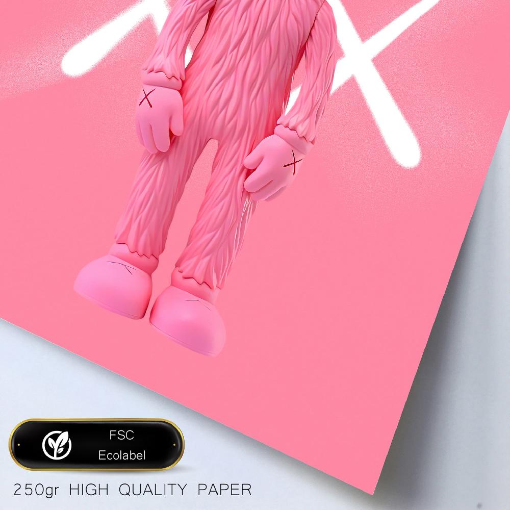 Nacnic Iconic Kaws Message