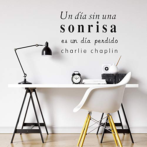 nacnic Pegatina de Pared Decorativa UN DIA SIN UNA SONRISA ES UN DIA PERDIDO en Español y Oficina