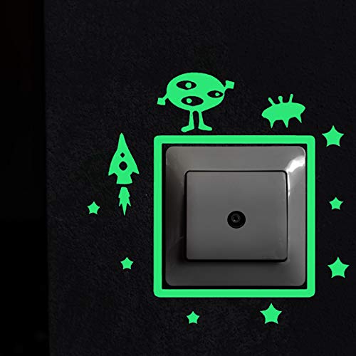 nacnic Pegatinas Fluorescentes de Marcianos para Enchufe o Interruptor