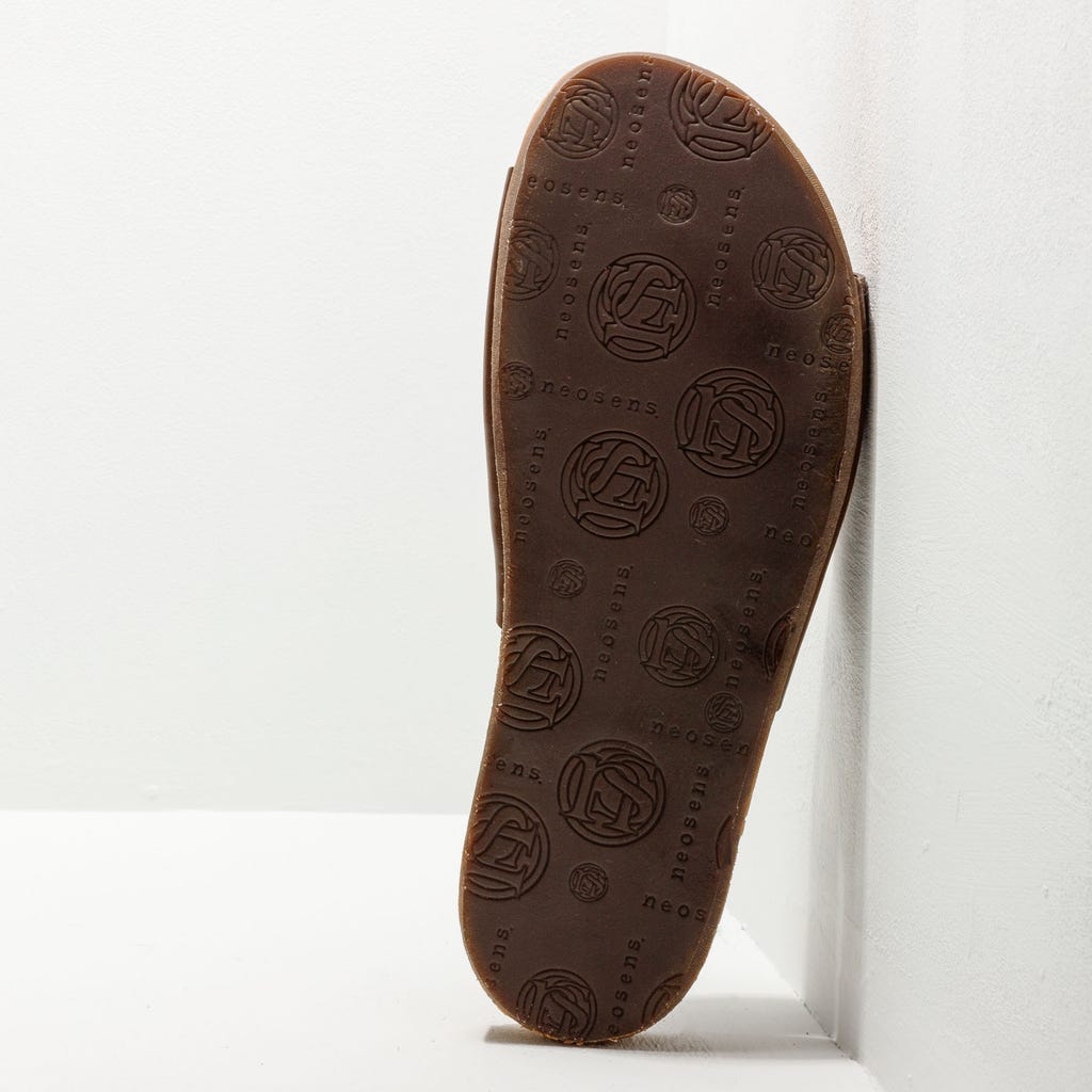 Neosens S3192 RESTORED SKIN BROWN /RONDO