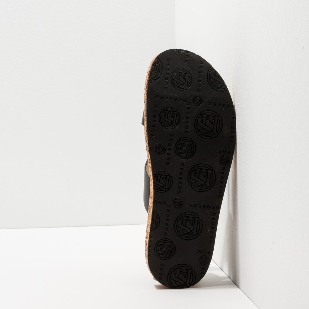 Neosens S3210 RESTORED SKIN EBONY / TARDANA