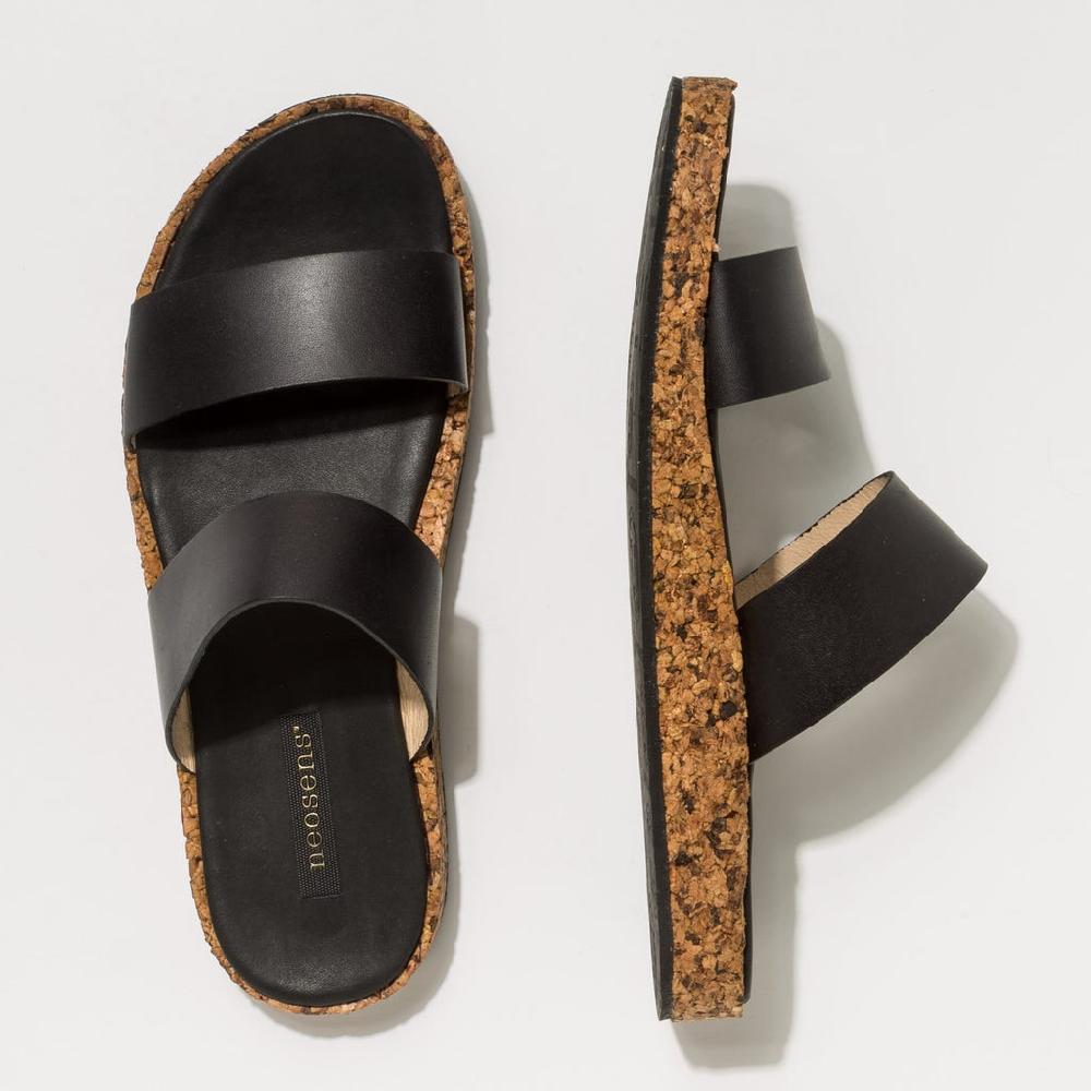 Neosens S3210 RESTORED SKIN EBONY / TARDANA