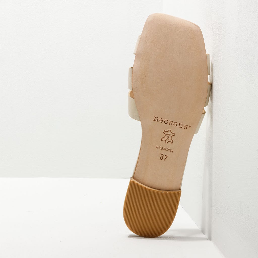 Neosens S3360 RESTORED SKIN SAUCE / MISTELA