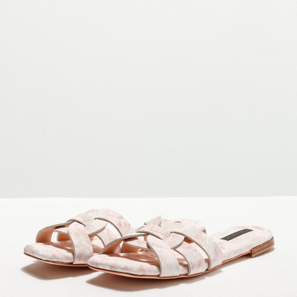 Neosens S3360F FANTASY KOMANDO ROSE / MISTELA