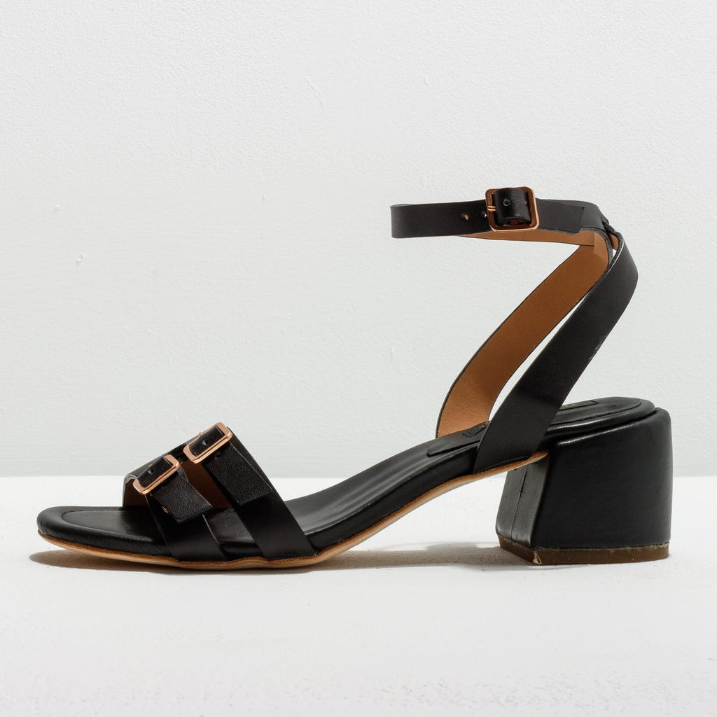 neosens S3391 RESTORED SKIN EBONY /OZANA