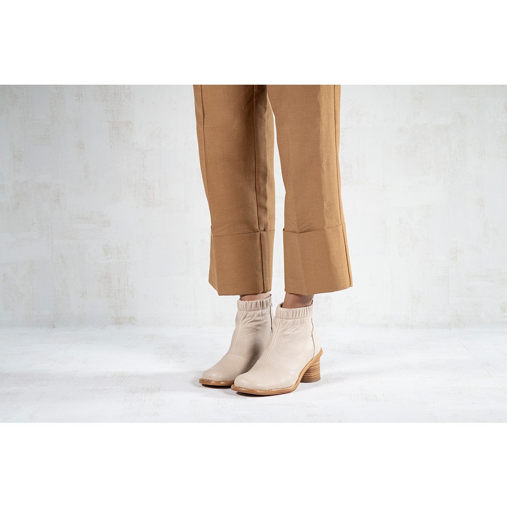 Neosens S579 SUAVE CUERO/ DEBINA